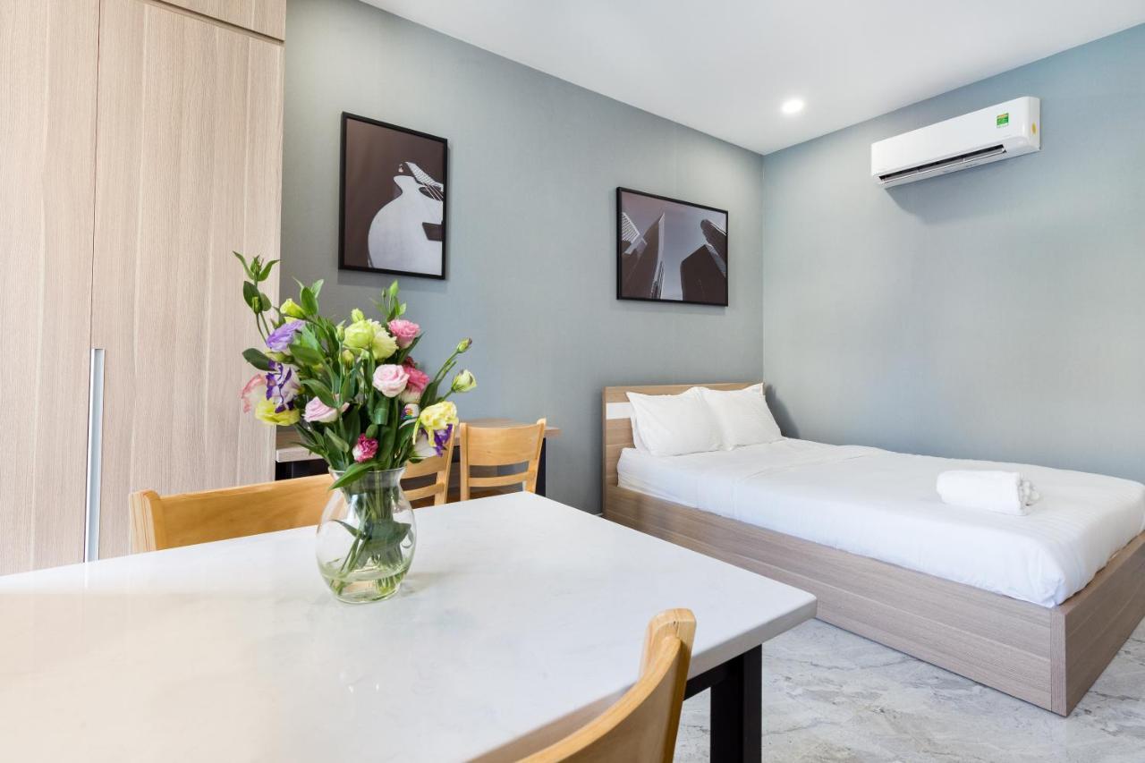 Hotel Yours Studio Airport Thành Pho Ho Chí Minh Esterno foto